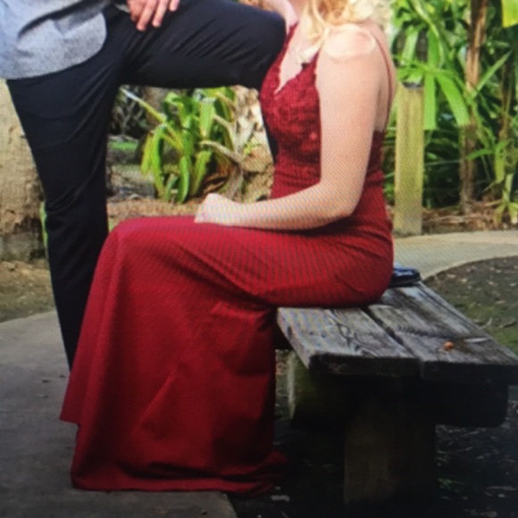 PROM DRESS !! - Picture 4 of 5